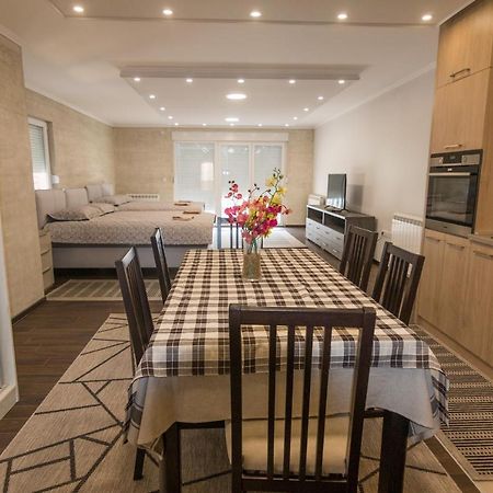 Apartment Lili 바이나 바슈타 외부 사진